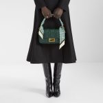 FENDI Baguette® Dark green leather bag - Image 6